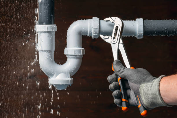 Professional Leak Detection technician working in Atwater, OH